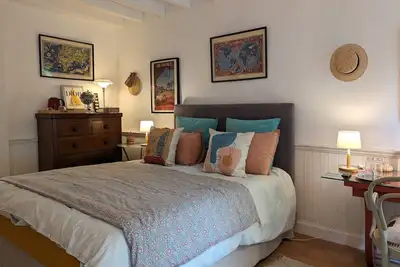 Image de Chaleureuse chambre double avec accès jardin, WiFi et animaux admis
