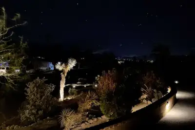 Image de The Joshua Tree Forest:Free* Heated Salt Pool, City&Mtn. Views, Bbq, 1/2 Acre, Billiards, Board Games!