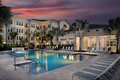 Image de Resort Feel 1br-King Bed-Pool-Hot Tub-Gym-Gated-Wifi-Elevator-Pet-Moffitt Cancer