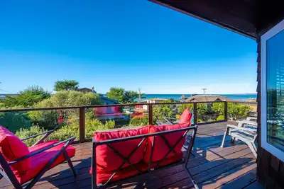 Image de Welcome to 'Ocean Oasis' Located on Park Hill in Cambria!