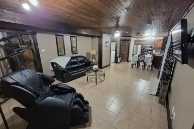 Image de Clean, quite, private, fully furnished apartment!