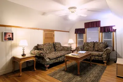 Image de Cooperstown Baseball Rentals - Sky Box