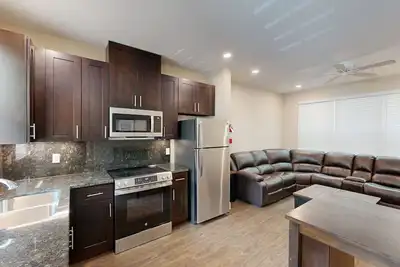 Image de \"Escape the hustle and bustle! Discover Huntsville Village Apartments,