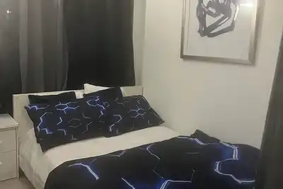 Image de Beautifully Furnished  2 bedroom Condo behind Mt Sinai Hospital