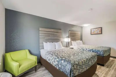 Image de Affordable Des Moines Room | 2 Family Ready Rooms with Free Parking