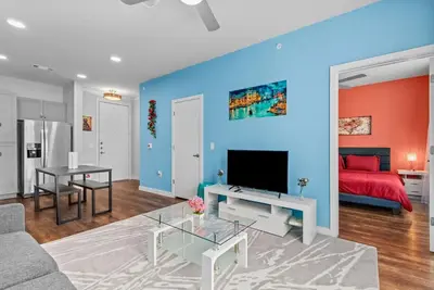 Image de Vibrant Oasis-Tower/Pool View, King Bed+ Free Park