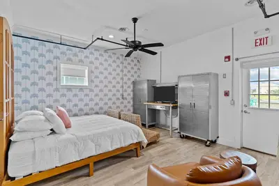 Image de Guest House Topsail - Two Bedroom Suite in hotel on Topsail Beach, North Carolina