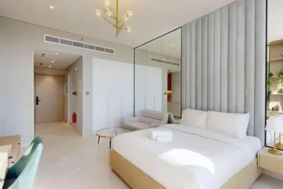 Image de New Luxury Studio near Marina-4min walk from Metro
