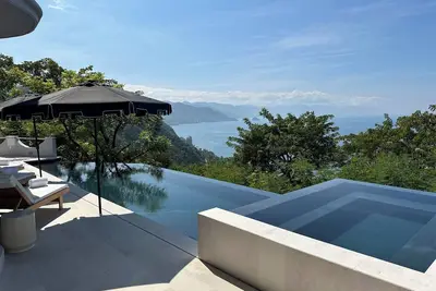Image de Luxury Sunset Villa, Infinite Ocean Views -Private Full Service Pool Paradise!