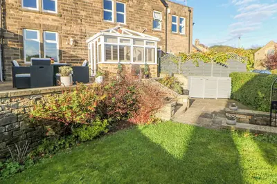 Image de Number 4  Westmoreland, romantic, with a garden in Two Dales