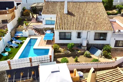 Image de Beach 5 min walk Villa with Pool and Parking