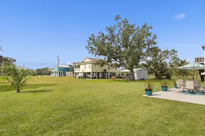 Image de Lolli & Pops Beach House! 3min walk to the longest man-made Beach in the world!