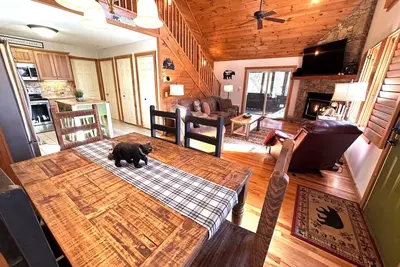 Image de Cabin-Home Heat & Ac, WiFi, Fireplace, Full Kitchen and much more