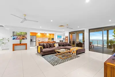 Image de ZenLux: 4br Waterfront Penthouse Pad 270° Panoroma