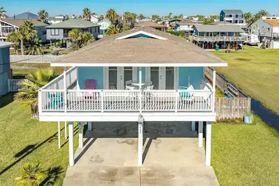 Image de The Prettiest Palm |Kayak, Beach Toys & Cornhole |$200 Free Attraction Tickets |Pool & Beach Nearby