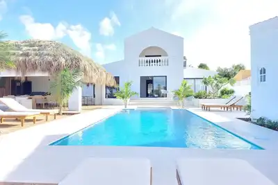 Image de Boco Beach House By Bocobay | Brand New Sleeps 12