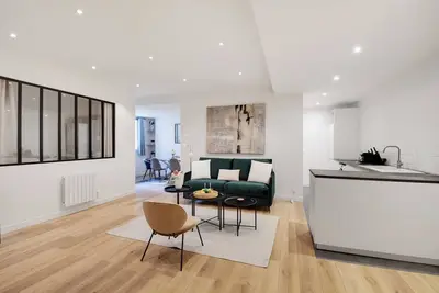 Image de Spacieux appartement - 3ch\/8p - Place de la Nation