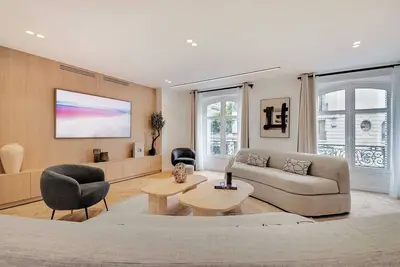 Image de Incredible flat - 4 Br/10p - Matignon / Champs Elysées