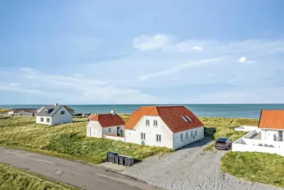 Image de Pool and activity house with a fantastic view of the North Sea.