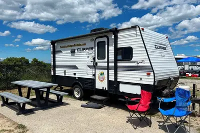 Image de Cozy Rv with Ac and Heat