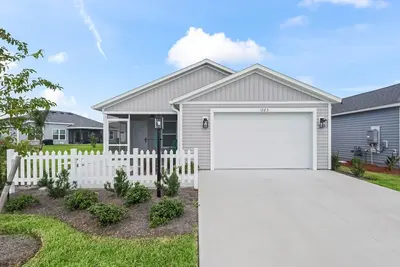 Image de Charming 2\/2 Villa in Moultrie Creek – Relax, Dine & Explore Nearby Fun!