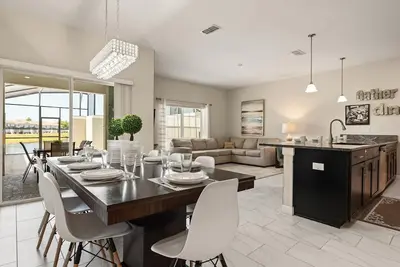 Image de Upstay: Family-Friendly Townhouse w Private Pool