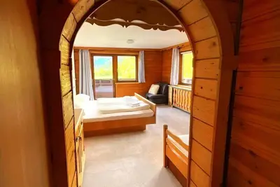 Image de Triple room with balcony - Hotel Wildrose