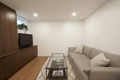 Image de Private Modern Oasis in Toronto