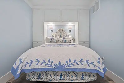 Image de Juniper Presents: 1-Bdrm Amsterdam Suite in Iconic Union Pier Summer House