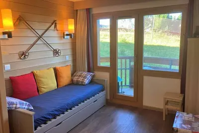 Image de À 10m des pistes de ski, 1er étage, balcon, télévision, casier à ski, 22m², Avoriaz