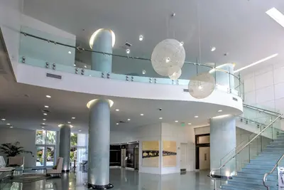 Image de Modern 2-2 in the middle of everything in Luxury Aventura! Gym-Pool-Front Desk