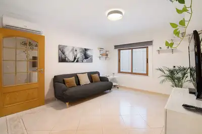 Image de Appartement \"Cozy Nest\" avec Wi-Fi et climatisation