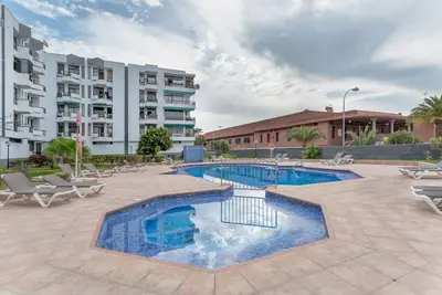 Image de Appartement de vacances 'Kellys' Bayuca' avec piscine partagée, Wi-Fi et climatisation