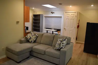 Image de Downtown Escanaba Gem: Spacious Extended Stay Rental Above Commercial Space!