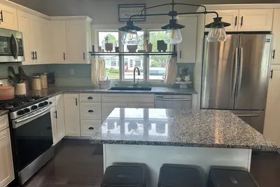 Image de 4bedroom, 3 bath Farmhouse, 12 min to Jay Cooke!