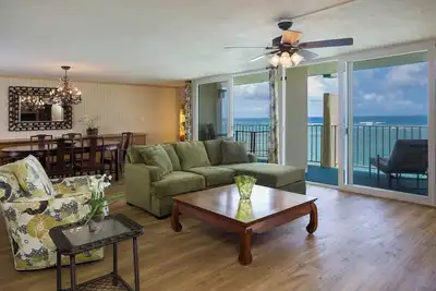 Image de Large Oceanfront Haven 3 4