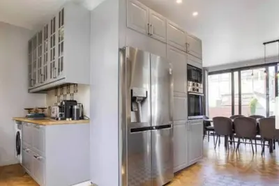 Image de Maison pour 18 personnes avec cinéma Place Morny