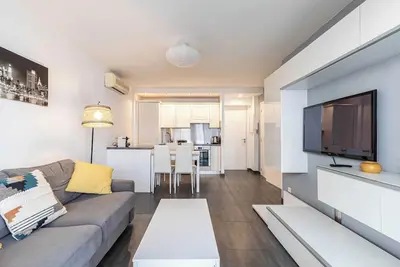 Image de Bel appartement avec balcon - Centre Cannes 2 pièces/4p