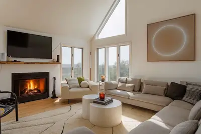 Image de Casa Manzara: Mountain Top Views, Pool + Hot Tub     by Red Cottage