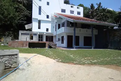 Image de Spacious villa in Weligama w\/swmpool, perfect for families, 5 min from the beach