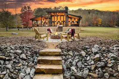 Image de Modern Lux-Creek, Spa, Outdoor Kitchen & Fireplace