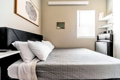 Image de Cozy Micro Suites: Sleeps 2, Minutes to Downtown