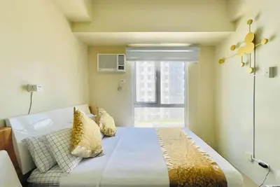 Compact Studio at Avida Towers Atria – Garden & Courtyard