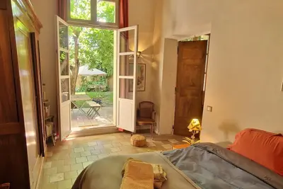 Image de Le Jardin secret, appartement unique et calme en plein centre ville avec jardin