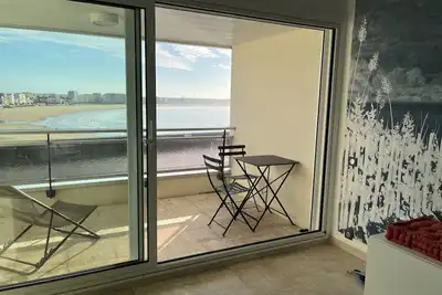 Image de Studio superbe vue mer et chenal 2/4 pers proche plages à pied ou en navettes