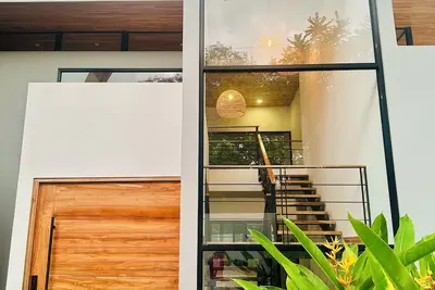 Image de Casa Amberjack 4 Bedroom Modern Luxury Beach House with Private Pool in Surfside