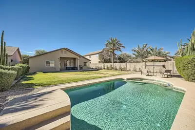 Image de Cactus Bloom - Cozy Desert Retreat in Chandler