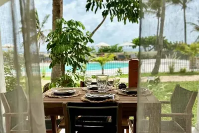 Image de studio Eleven Alamanda Beach front de mer