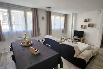 Image de Appartement cosy, à 20 minutes de la plage (à pied) - Animaux acceptés.