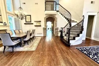 Image de Luxury Southlake Home w/ Pool, Office & Fast WiFi